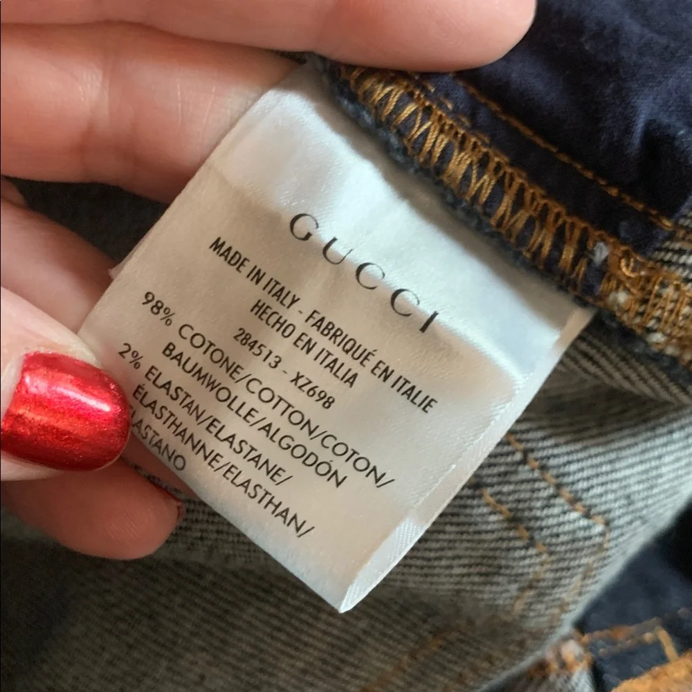 NEW Gucci Navy Blue Denim Jeans with Gold Chain and Button Accent New With Tags - Picture 9 of 15